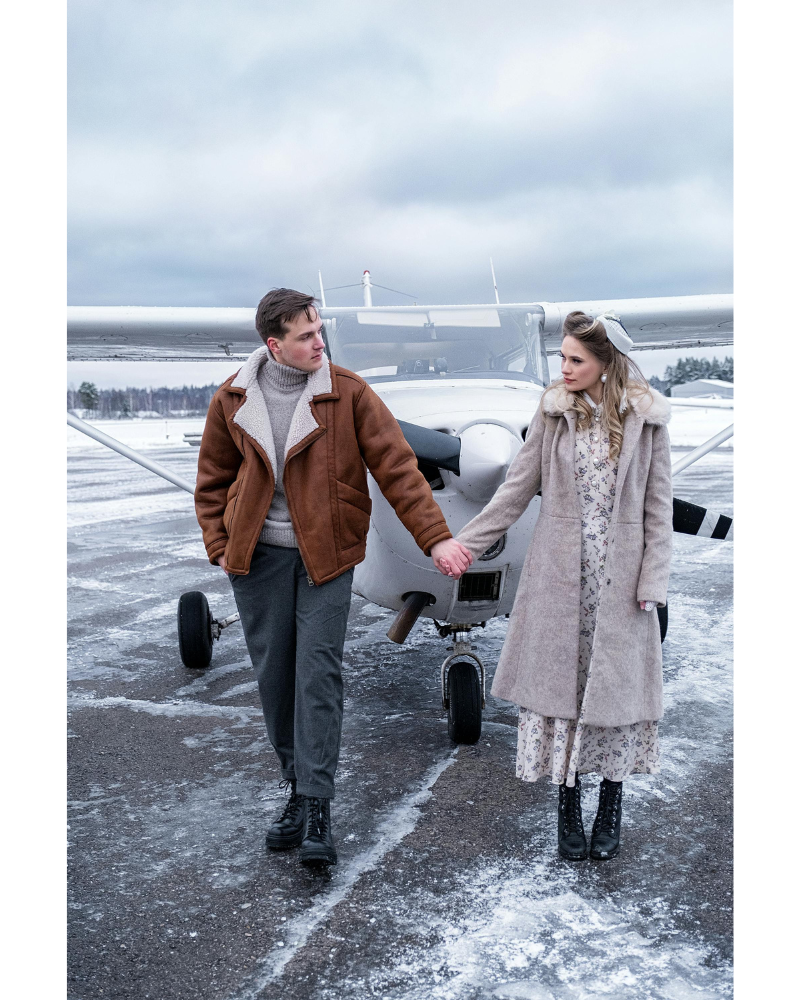 Airport style fashion men and women fashion